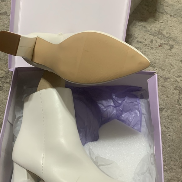 Boots - Picture 2 of 4